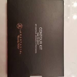 Anastasia Beverly Hills Contour Kit